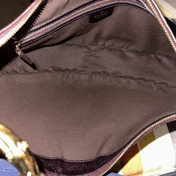 Gucci Bamboo Ring Hobo in Burgundy Metallic Leather - Picture 13 of 17